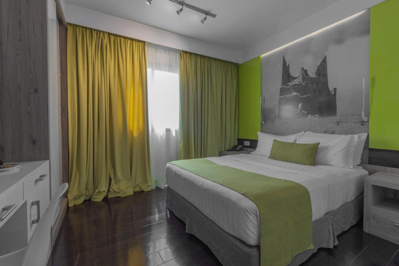 Super 8 Hotel Al Riyadh By Wyndham Riade Exterior foto