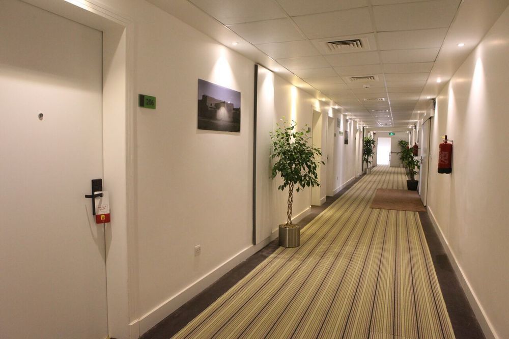 Super 8 Hotel Al Riyadh By Wyndham Riade Exterior foto