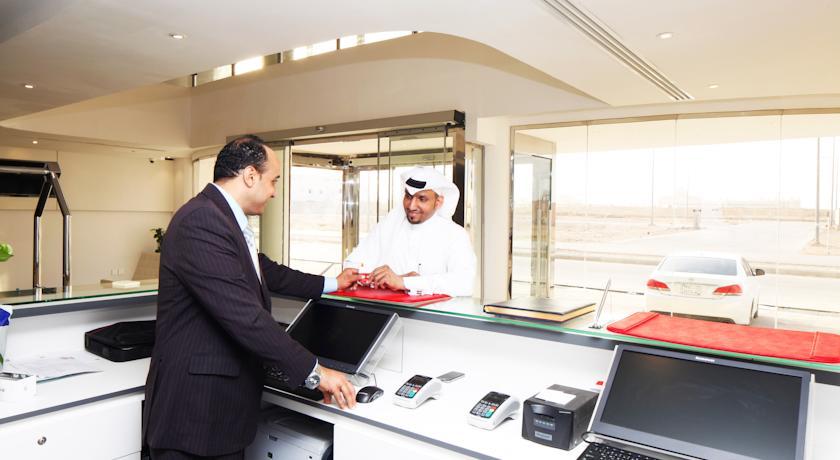 Super 8 Hotel Al Riyadh By Wyndham Riade Exterior foto